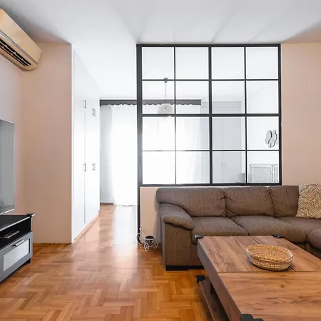 شقة فندقية Eca Apartments Atmabnb33 3*