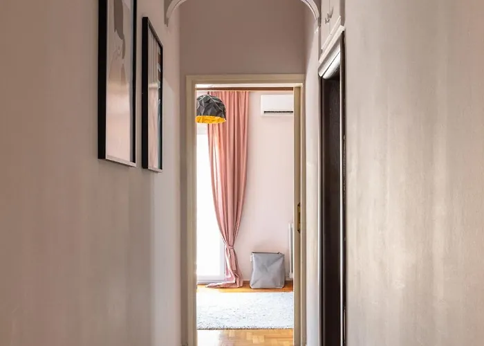 Eca Apartments Atmabnb33 아파트호텔