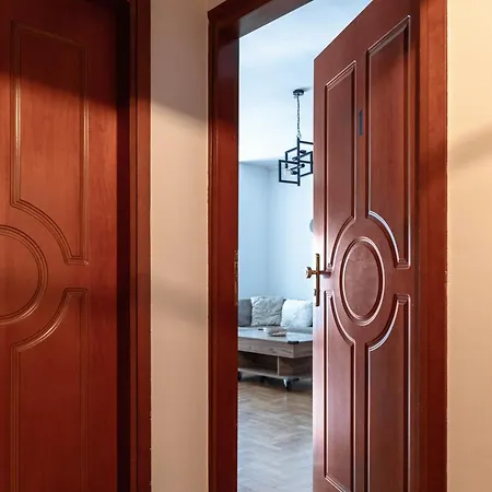 Eca Atmabnb33 Apart-hotel 3*
