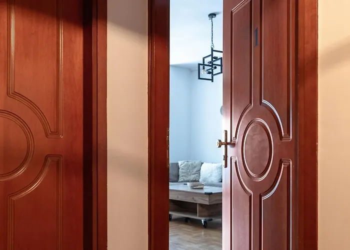 Eca Apartments Atmabnb33 Aparthotel 3*