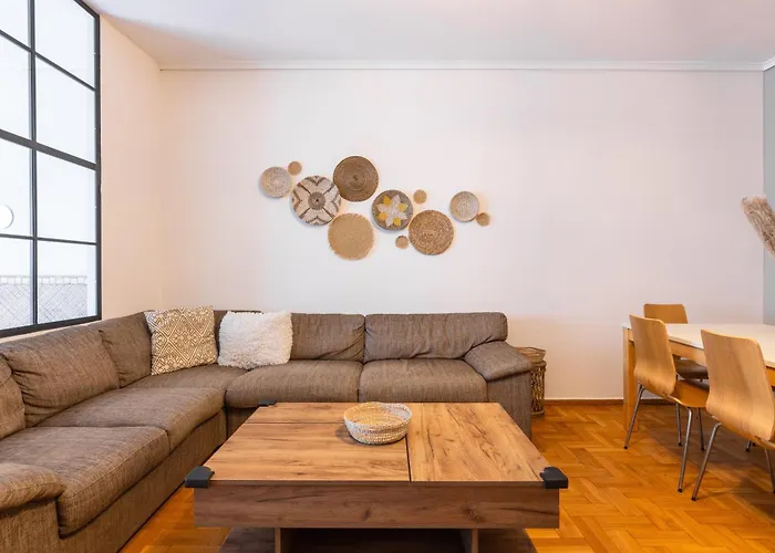 Eca Apartments Atmabnb33 公寓式酒店 3*